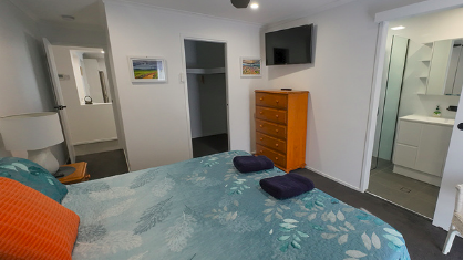 Master bedroom alternate view